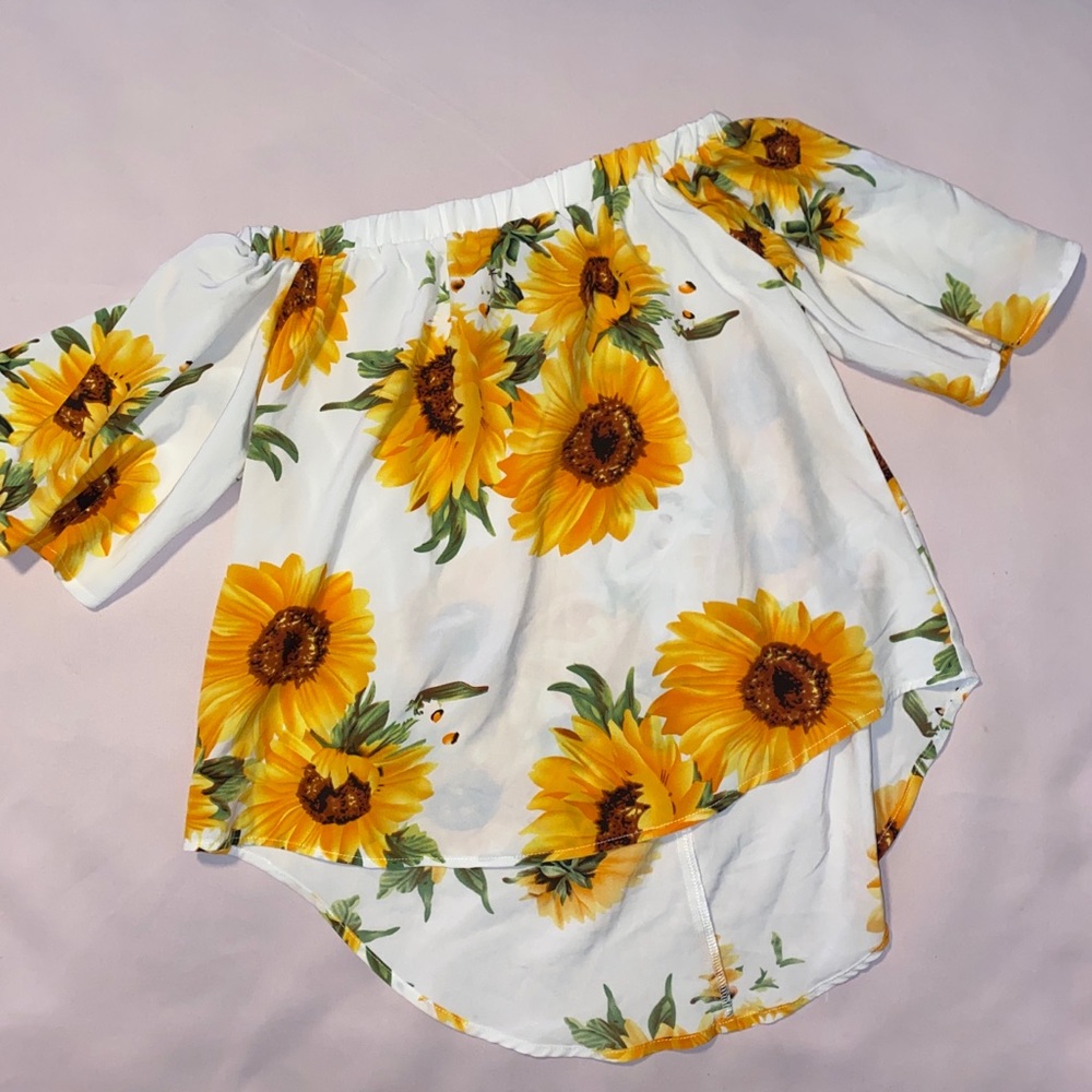 Off the Shoulder Flowy Sunfower Blouse, S